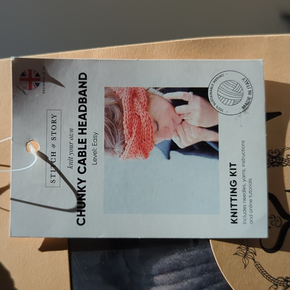 Stitch & Story Chunky Cable Headband Knitting Kit Merino - Picture 2 of 7